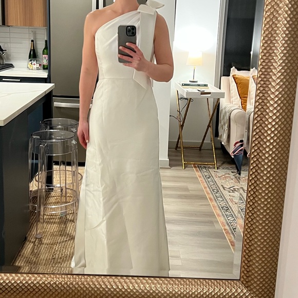 Alfred Sung Bridesmaid / Formal Gown - Picture 12 of 12